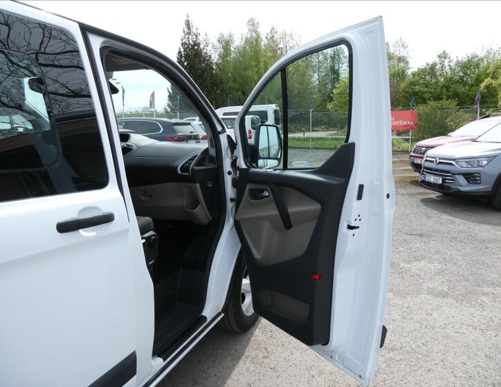 Ford Tourneo Custom Ostatní 2,0 l 96 kw