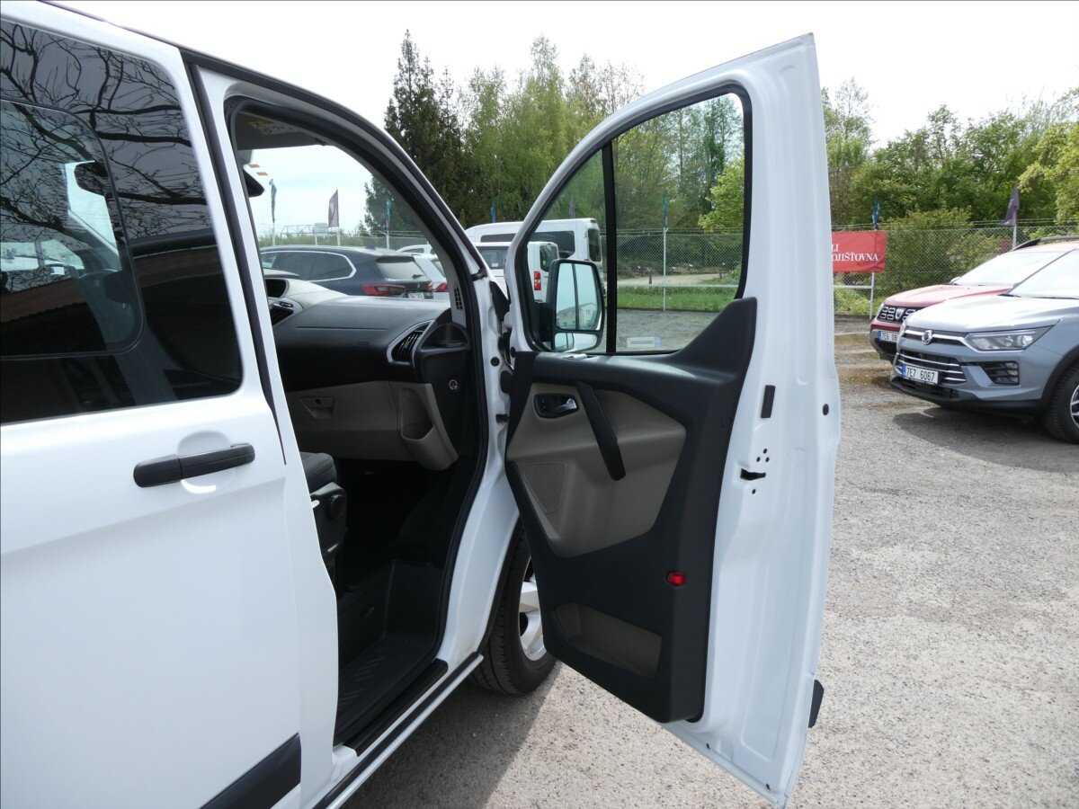 Ford Tourneo Custom Ostatní 2,0 l 96 kw