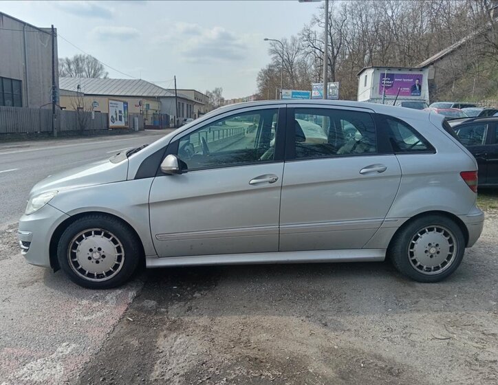 Mercedes-Benz Třídy B MPV 2,0 l 103 kw