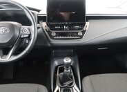 Toyota Corolla Sedan / Limuzína 1,5 l 92 kw