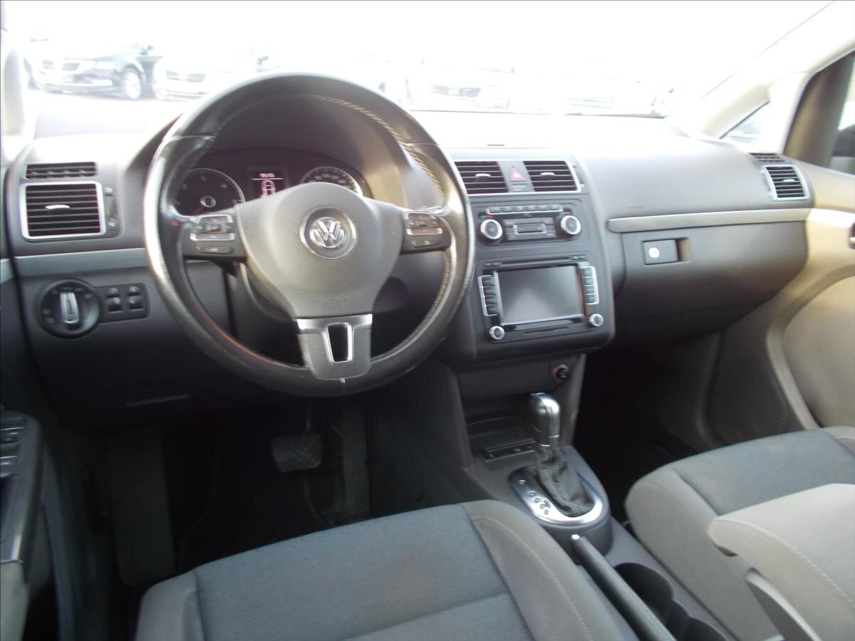 Volkswagen Touran MPV 1,6 l 77 kw