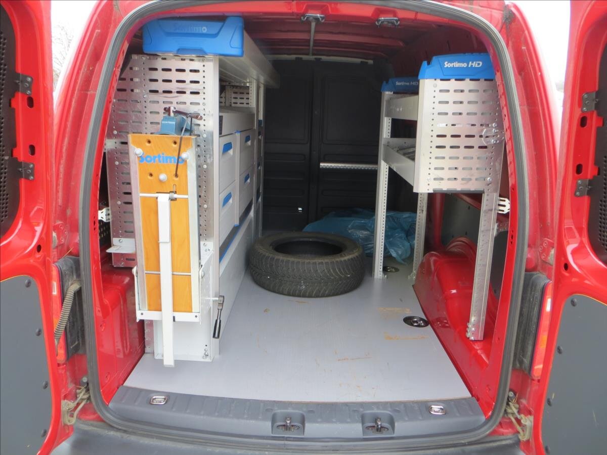 Volkswagen Caddy Skříň 1,4 l 81 kw