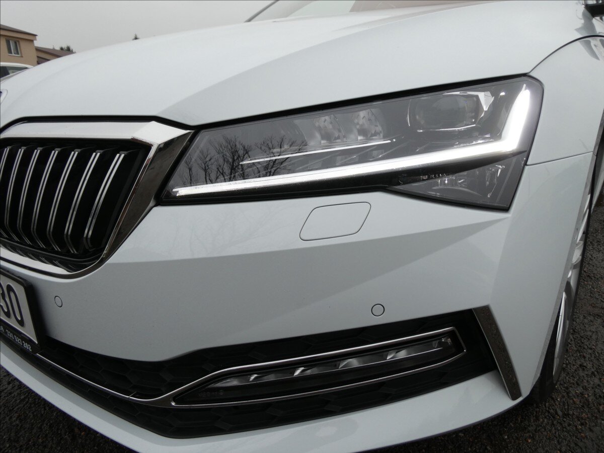 Škoda Superb Sedan / Limuzína 2,0 l 110 kw