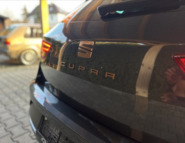 Seat Leon Kombi 2,0 l 221 kw