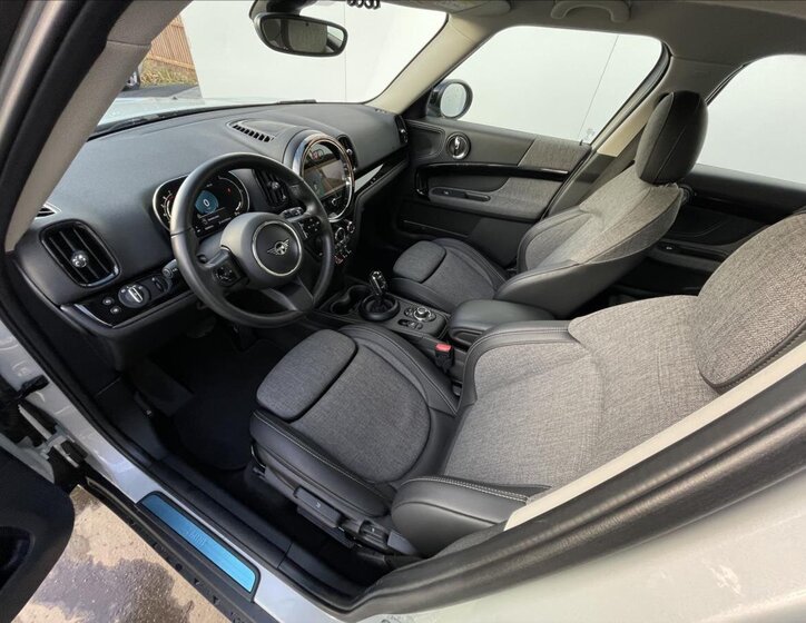 Mini Countryman SUV / Terénní 1,5 l 100 kw