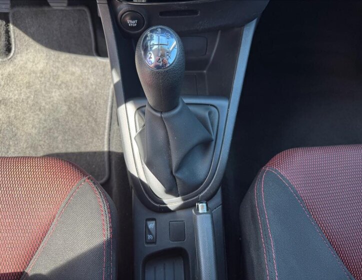 Renault Clio Hatchback 1,1 l 54 kw