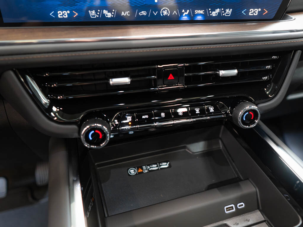 Chevrolet Tahoe SUV 6,2 l 313 kw