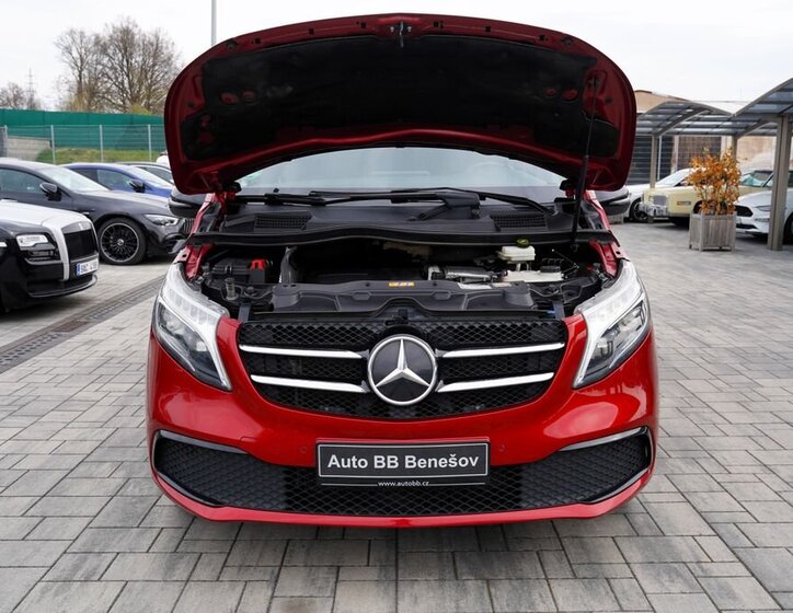 Mercedes-Benz Třídy V MPV 2,0 l 176 kw