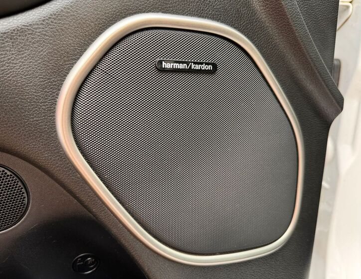 Jeep Grand Cherokee 16