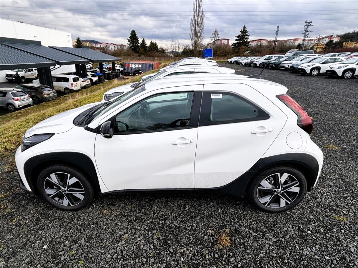 Toyota Aygo Hatchback 1,5 l 85 kw