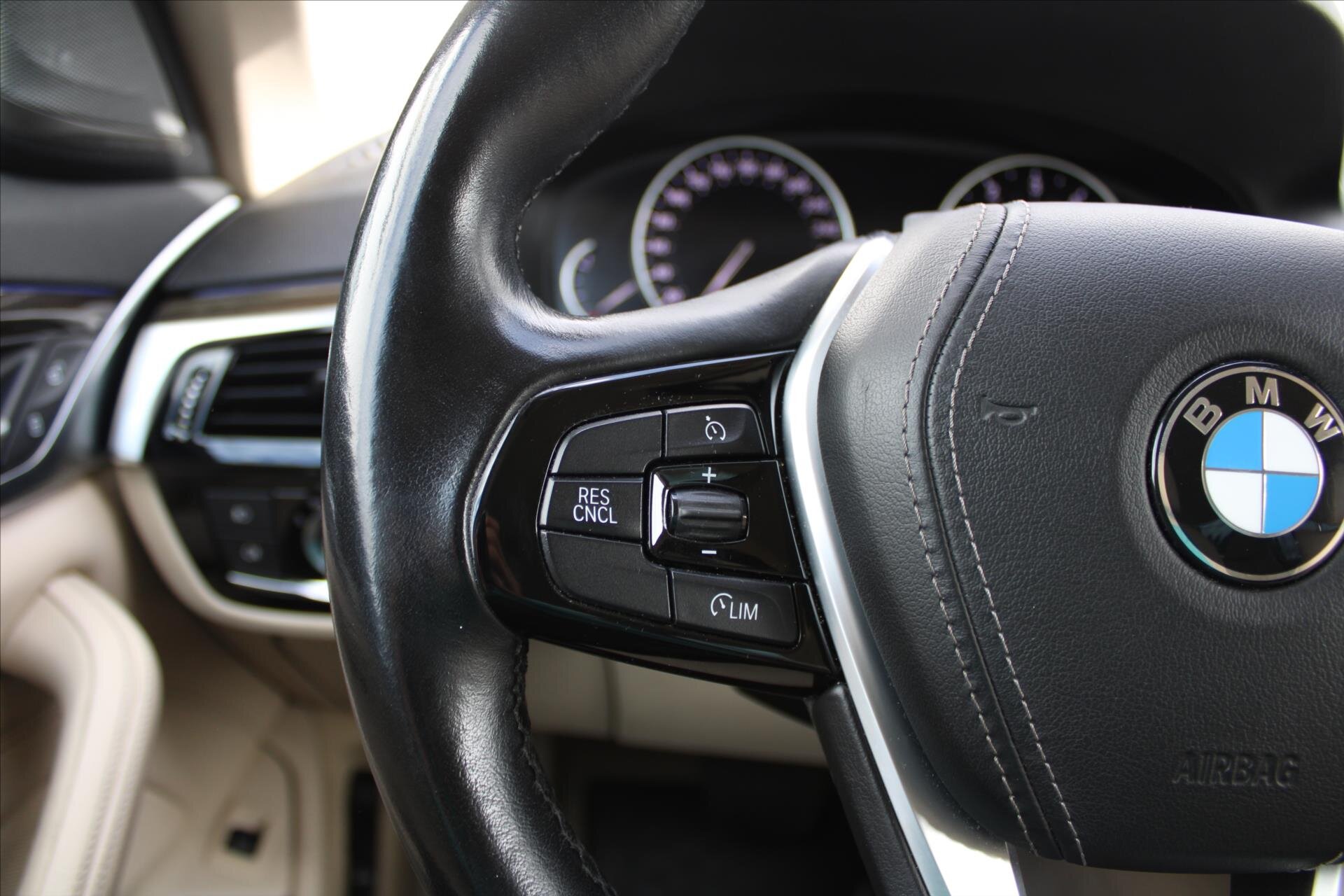 BMW Řada 5 Sedan 3,0 l 250 kw