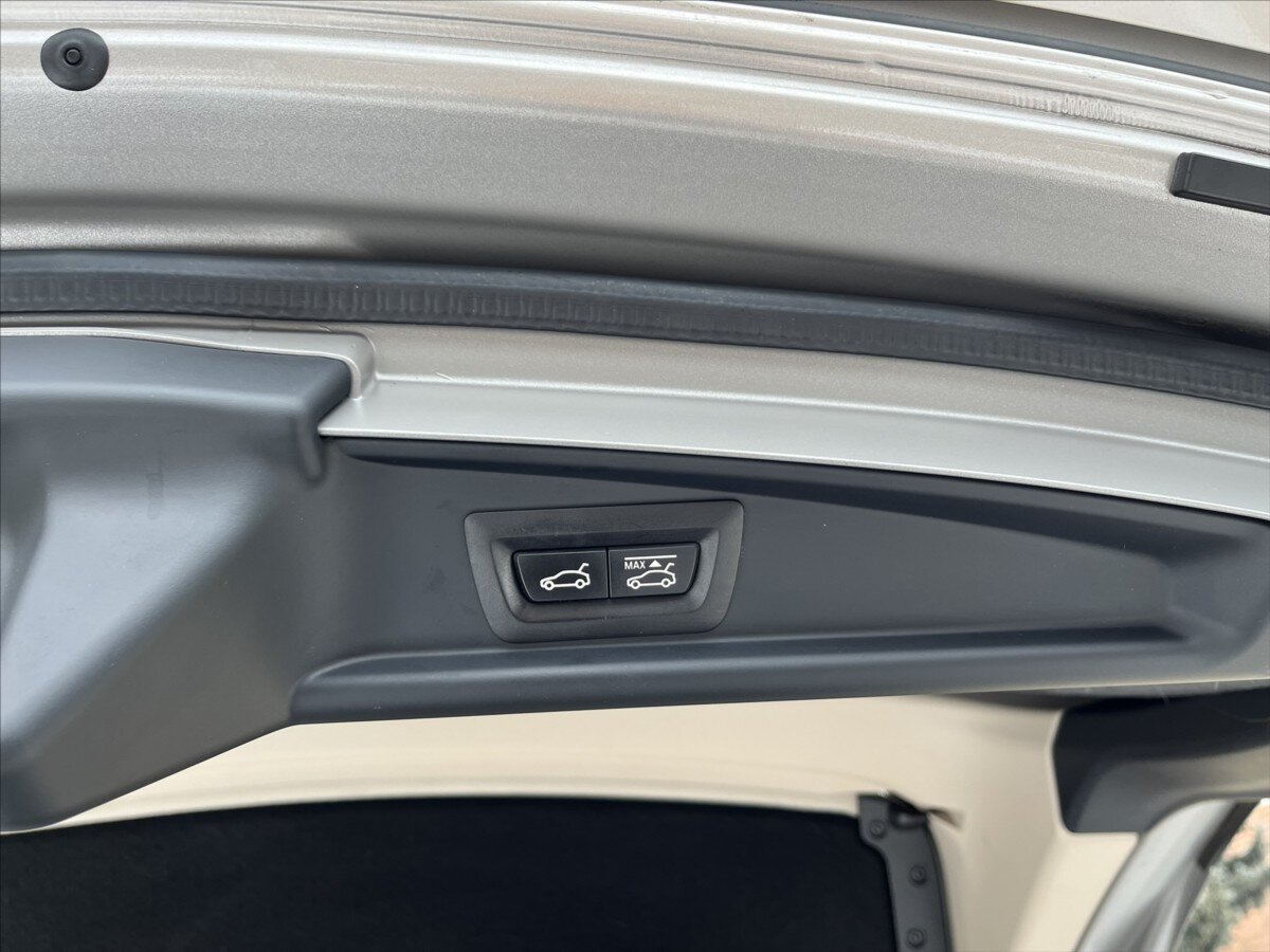 BMW Řada 5 Sedan 3,0 l 190 kw