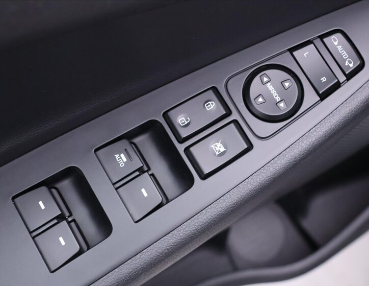 Hyundai Tucson SUV 2,0 l 100 kw