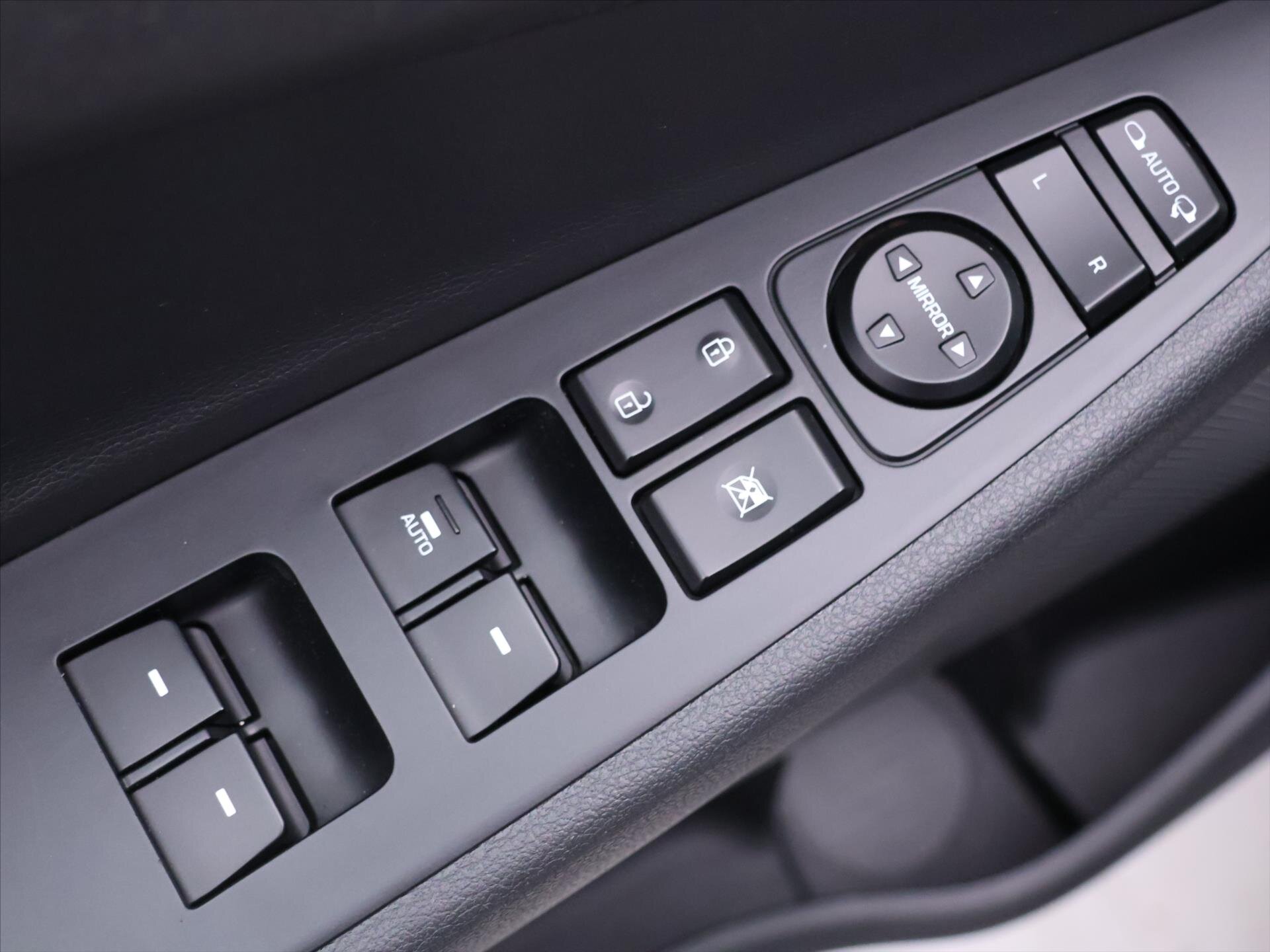 Hyundai Tucson SUV 2,0 l 100 kw