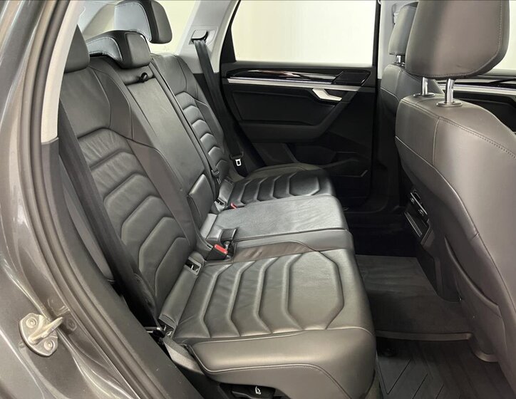 Volkswagen Touareg 24