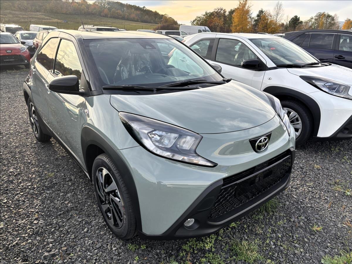 Toyota Aygo Hatchback 1,0 l 53 kw