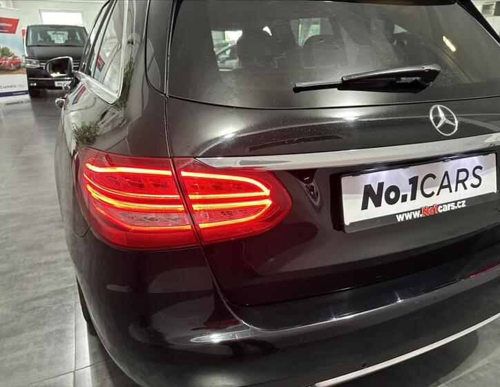 Mercedes-Benz Třídy C 24