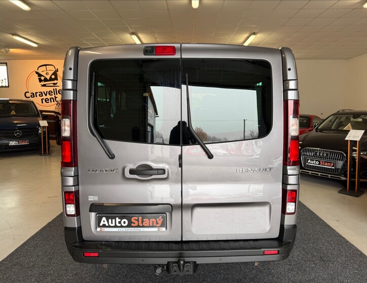 Renault Trafic 9