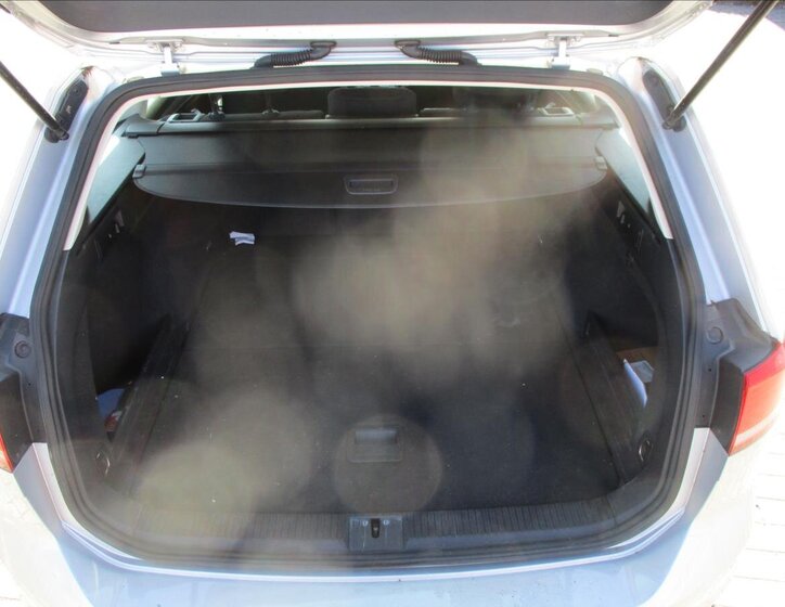 Volkswagen Passat Kombi 2,0 l 110 kw