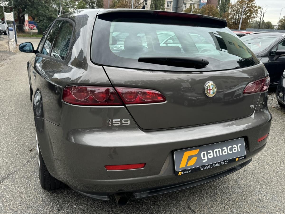 Alfa Romeo 159