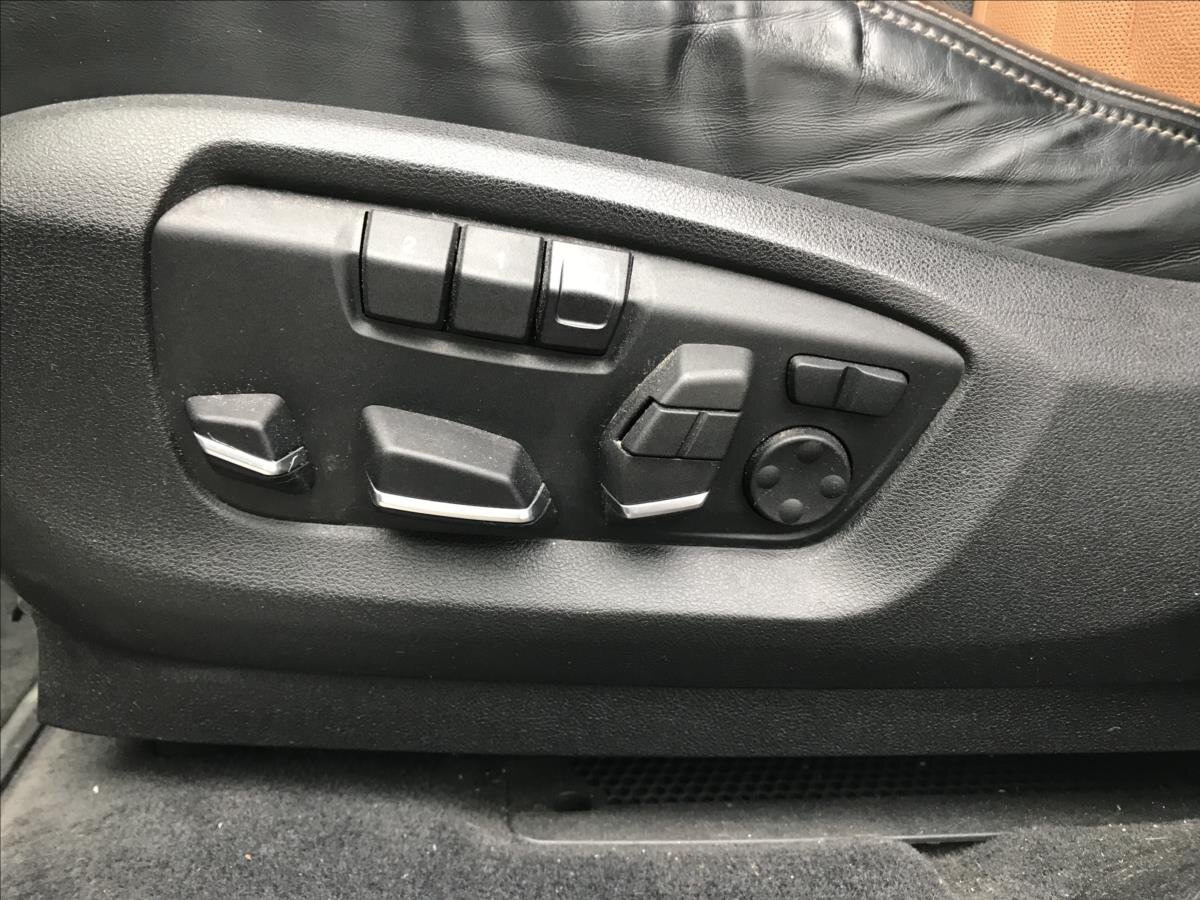 BMW X6 Sedan 3,0 l 190 kw