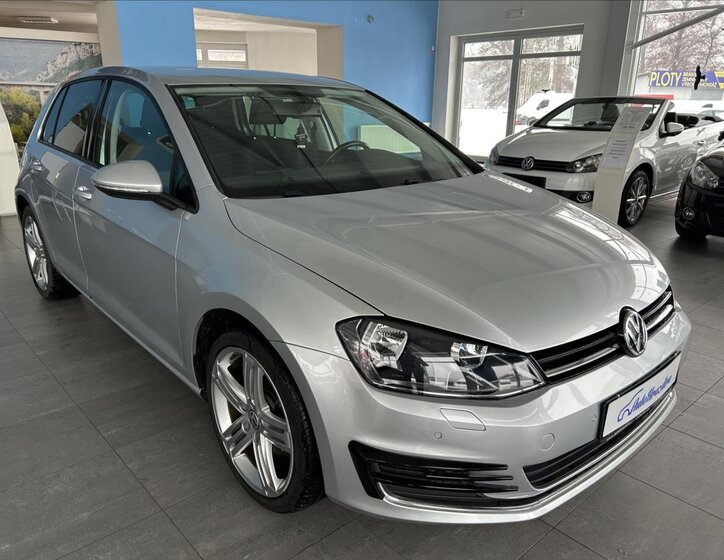 Volkswagen Golf Hatchback 1,2 l 81 kw