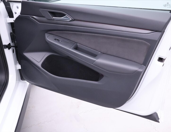 Volkswagen Golf Hatchback 2,0 l 180 kw