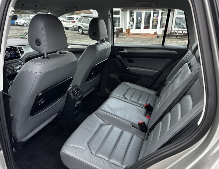 Volkswagen Golf Sportsvan 14