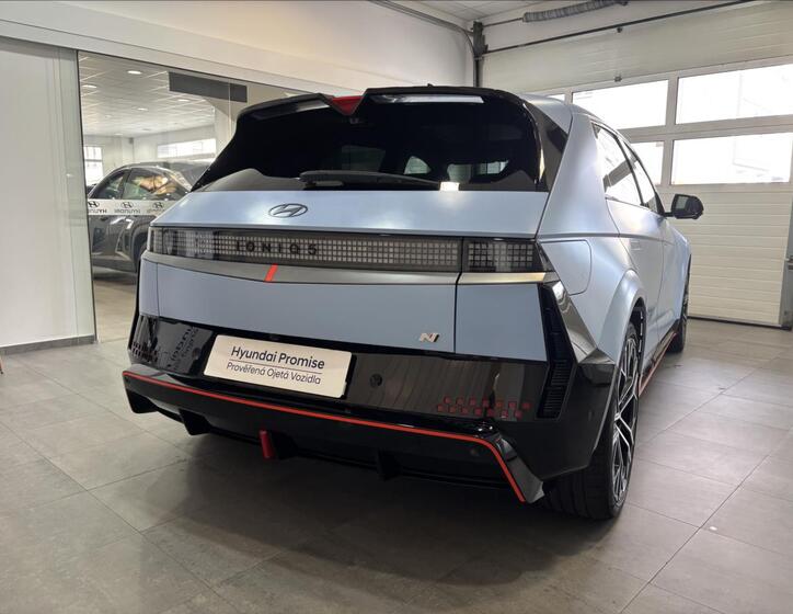 Hyundai IONIQ 41