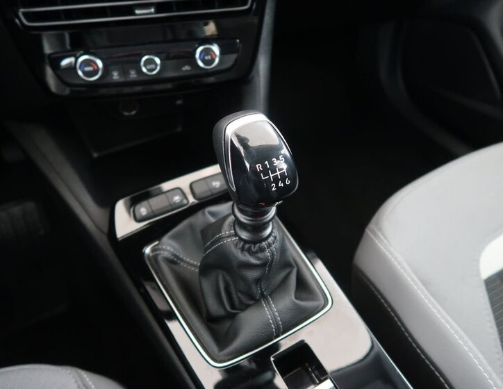 Opel Mokka SUV / Terénní 1,2 l 100 kw