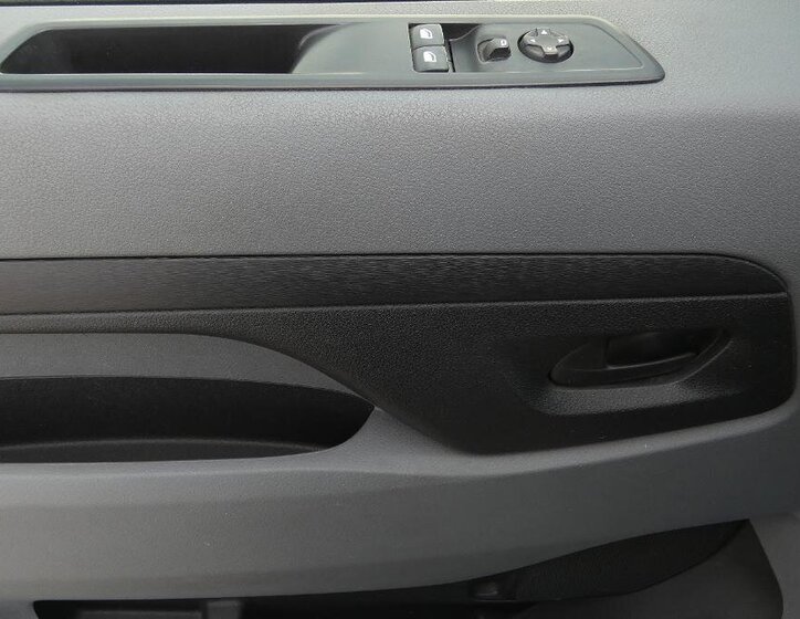 Opel Vivaro Užitková 2,0 l 106 kw