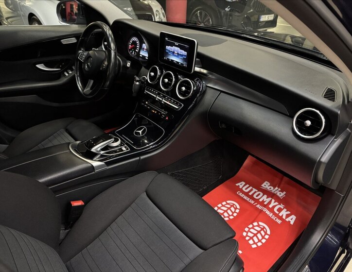 Mercedes-Benz Třídy C 14