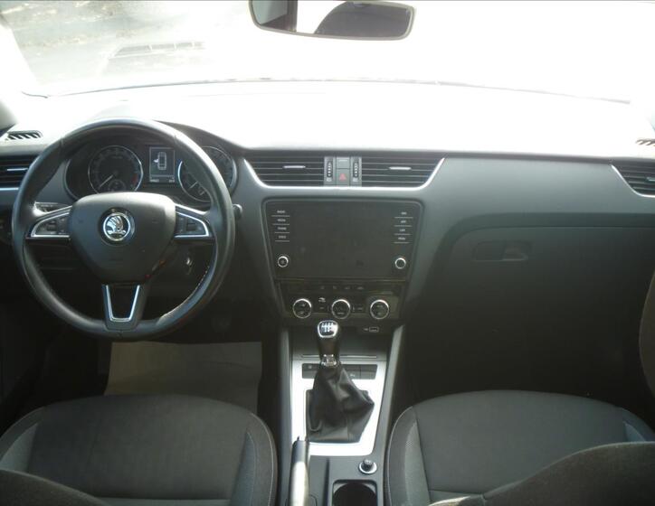 Škoda Octavia 13