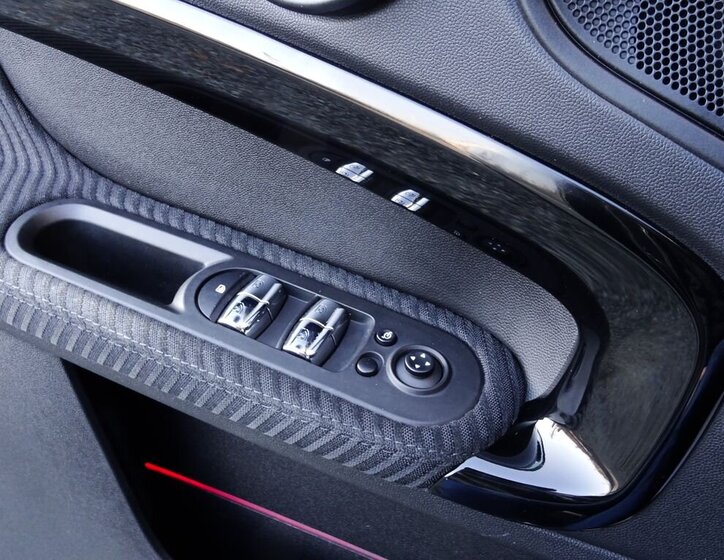 Mini Ostatní Kombi 1,5 l 165 kw