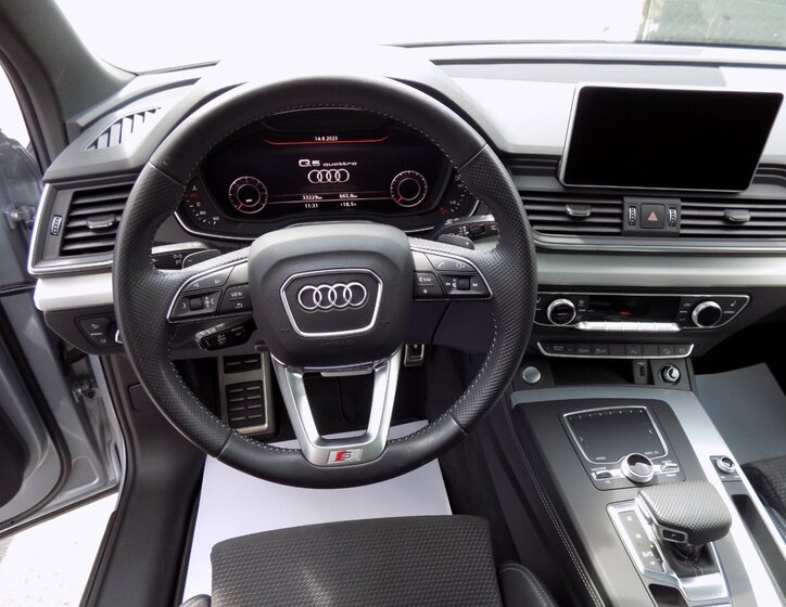 Audi Q5 SUV 2,0 l 140 kw