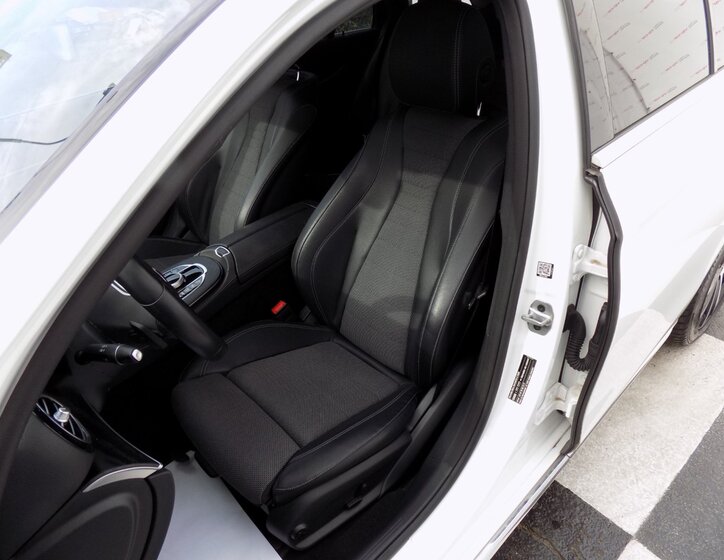 Mercedes-Benz Třídy E 17