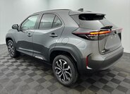 Toyota Yaris Cross SUV 1,5 l 96 kw