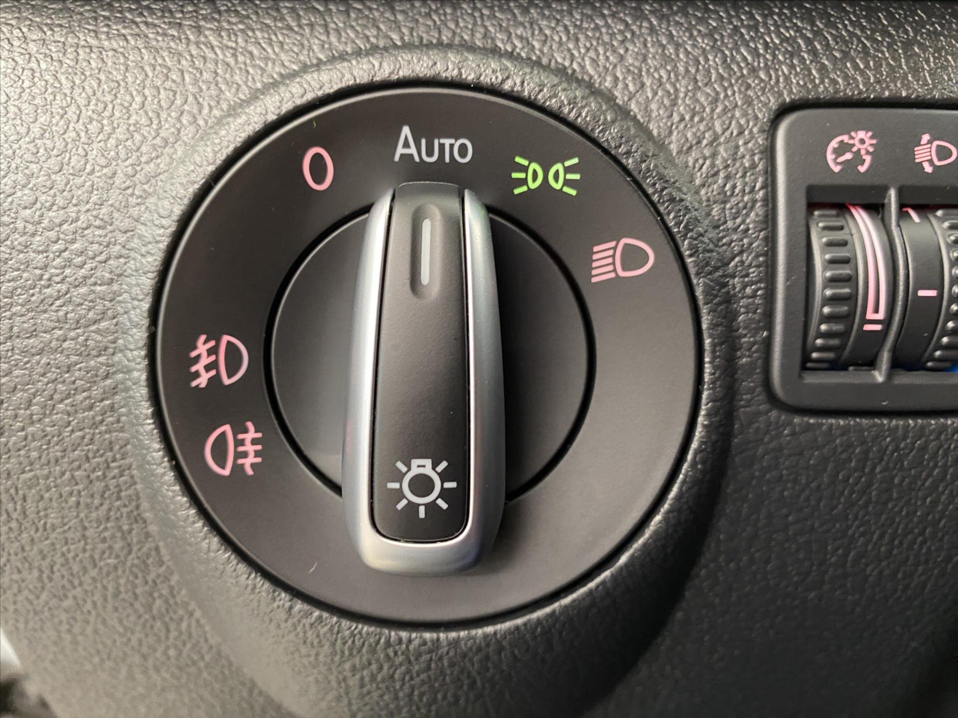 Volkswagen Tiguan SUV 2,0 l 110 kw