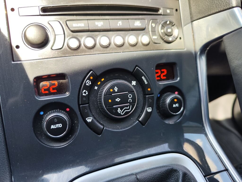 Peugeot 3008 Hatchback 1,6 l 88 kw