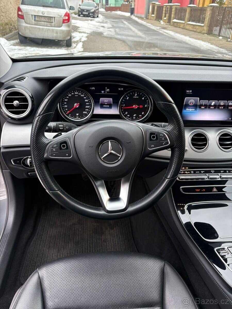 Mercedes-Benz Třídy E Kombi 0,0 0