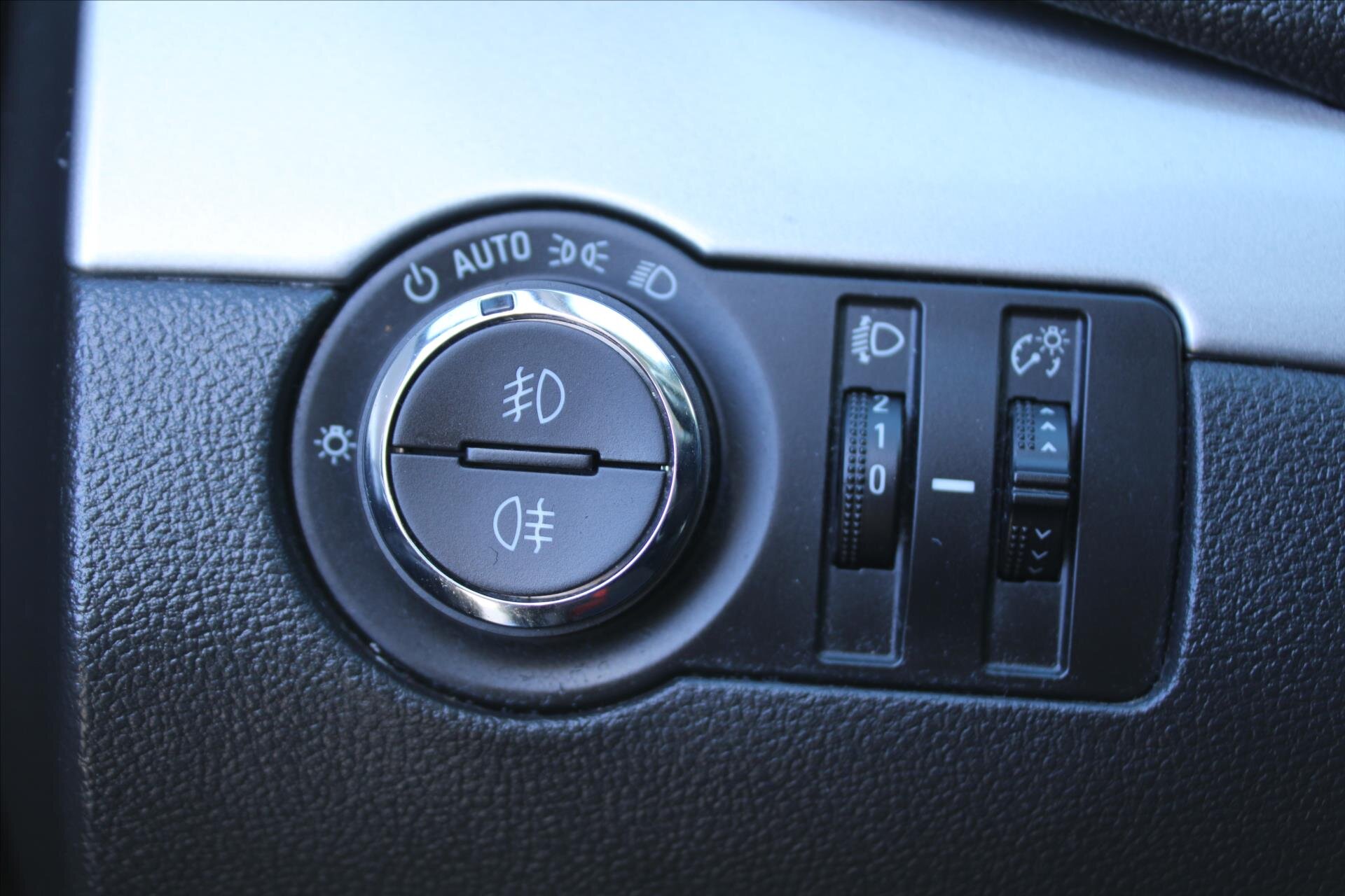 Opel Mokka SUV / Terénní 1,7 l 96 kw