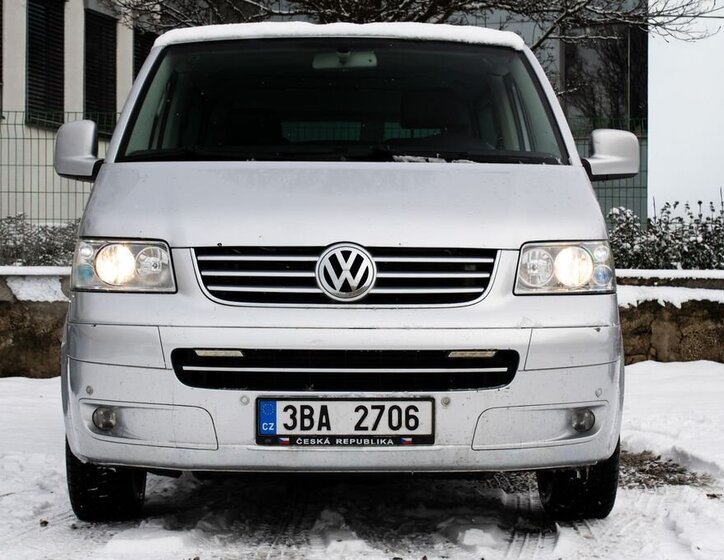 Volkswagen Ostatní VAN-Minibus 2,5 l 128 kw