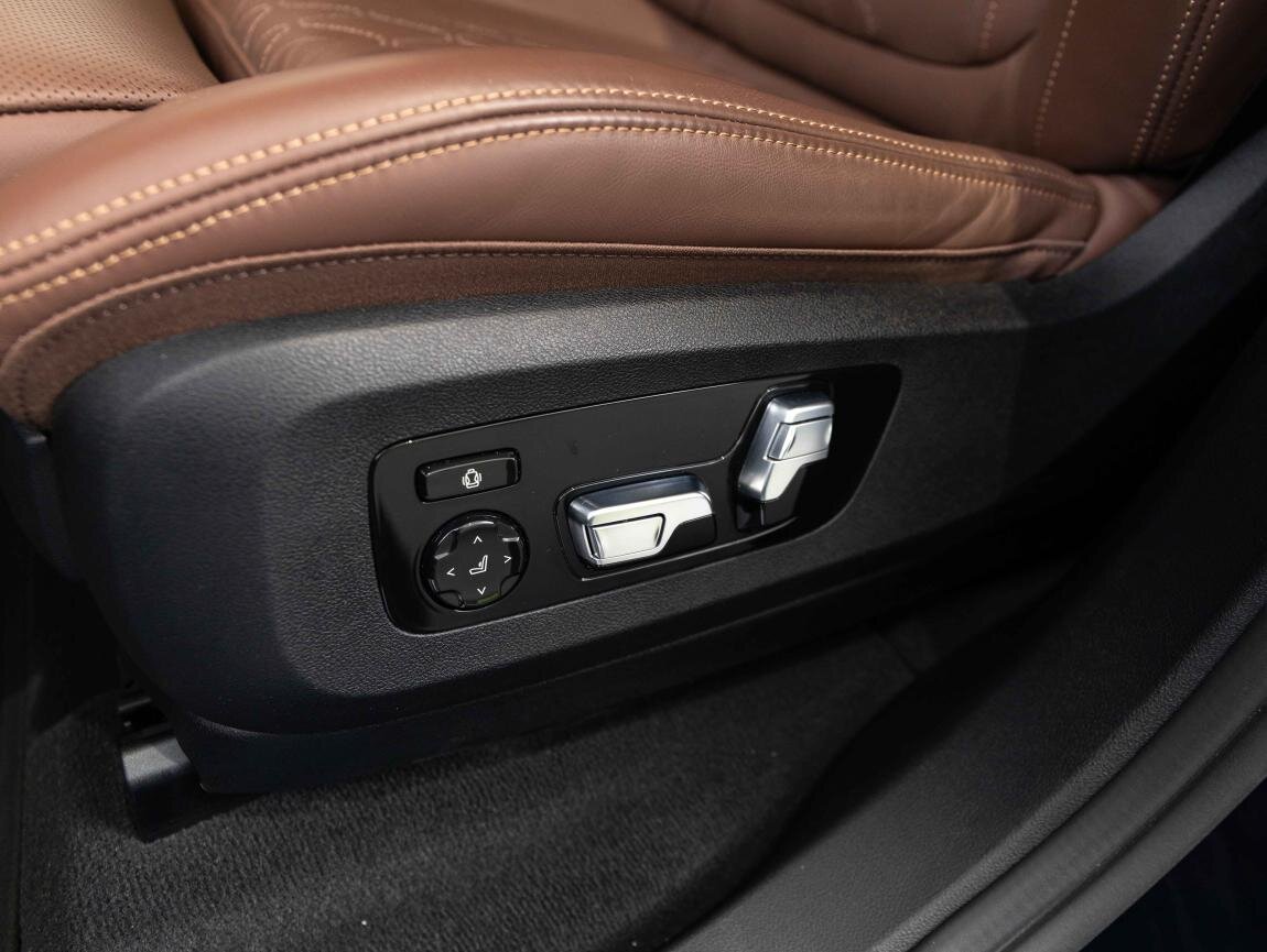 BMW X5 SUV / Terénní 3,0 l 250 kw