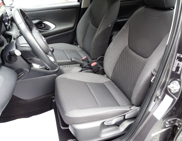 Toyota Yaris Hatchback 998,0 53 kw