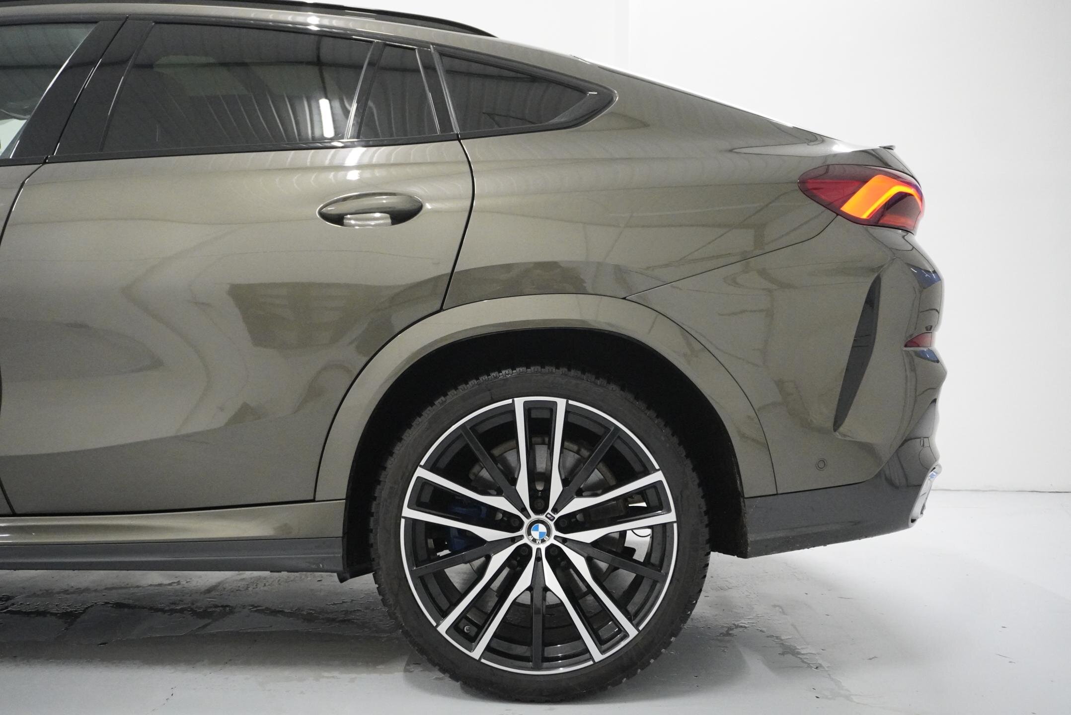 BMW X6 SUV 3,0 l 250 kw