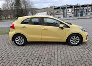 KIA Rio 8