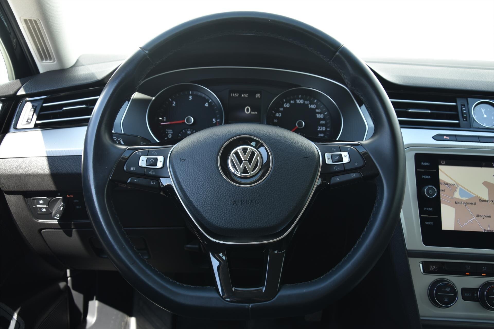 Volkswagen Passat Kombi 1,6 l 88 kw