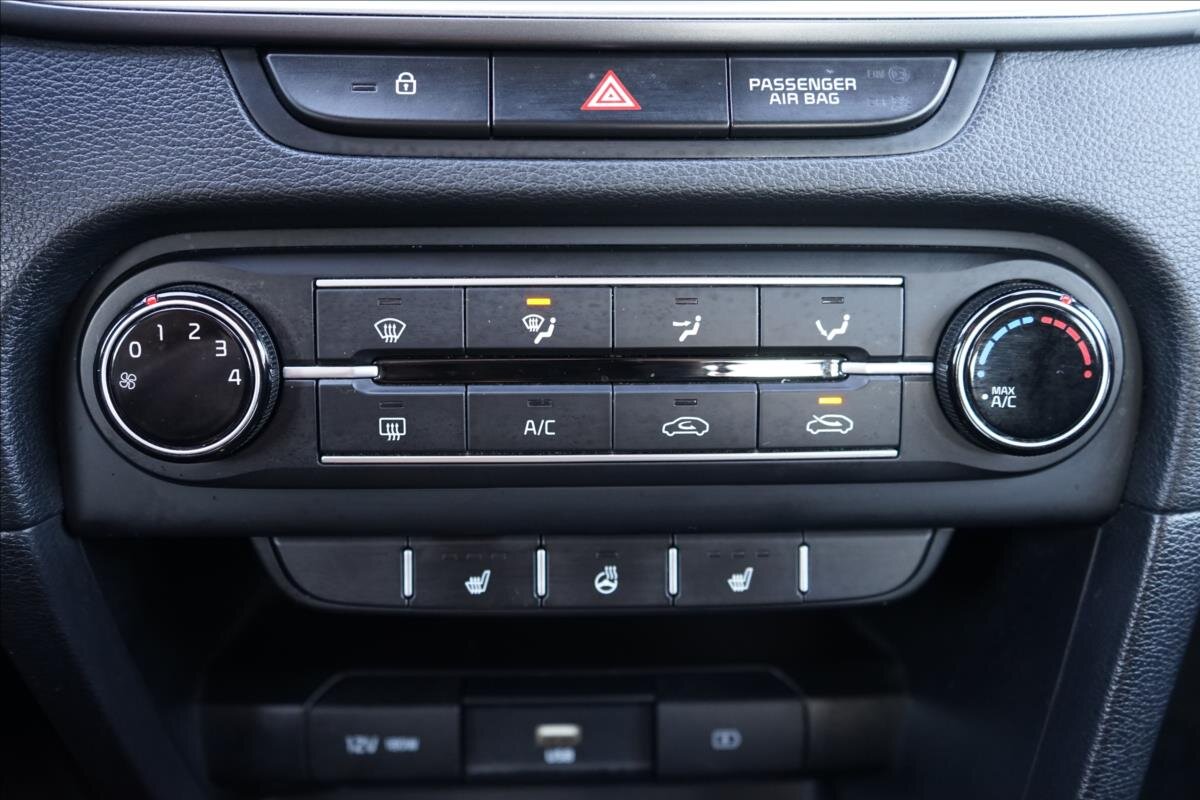 KIA Ceed Hatchback 998,0 73 kw