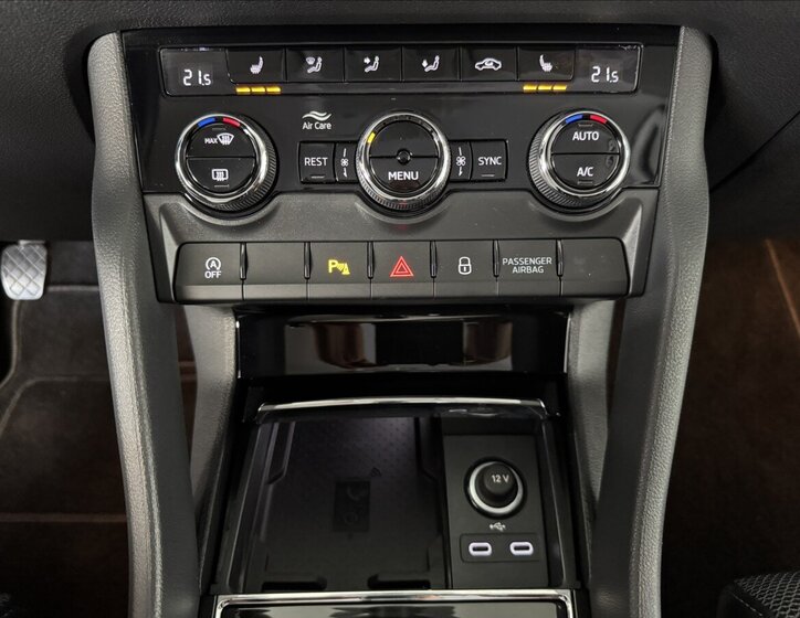 Škoda Kodiaq SUV / Terénní 1,5 l 110 kw