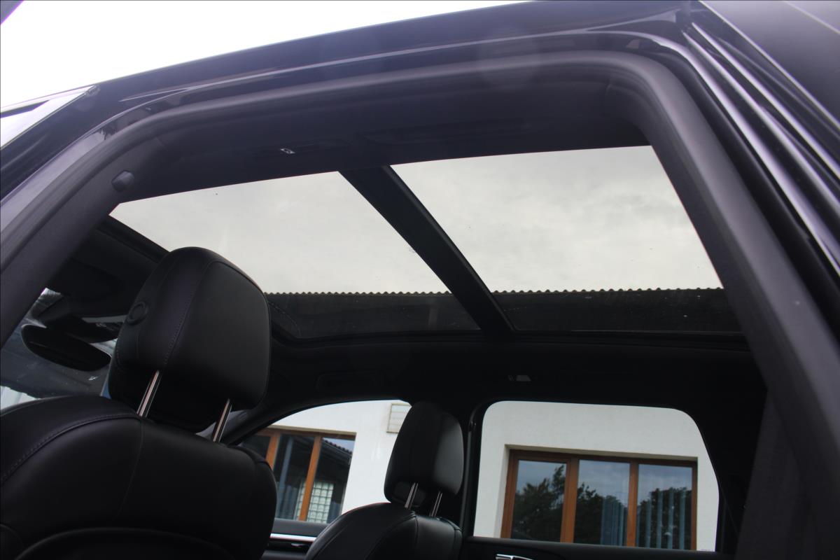 Porsche Cayenne SUV 4,1 l 283 kw